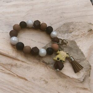 Charming Highland Cow Wristlet Keychain